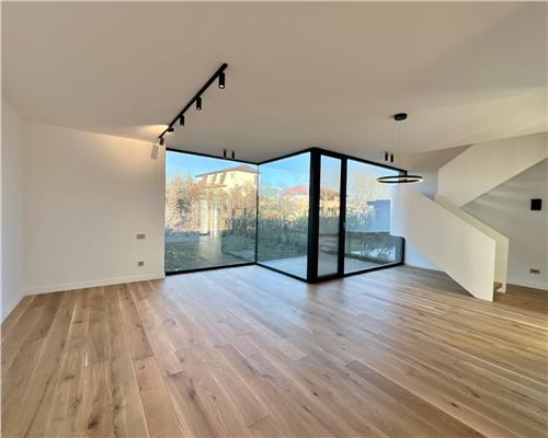 Vila exclusivista - Complex in Tunari | Finisaje premium - mobilata&utilata partial | 2 locuri de parcare