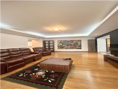 Apartament 4 camere I Mobilat&utilat I 1 Loc de parcare